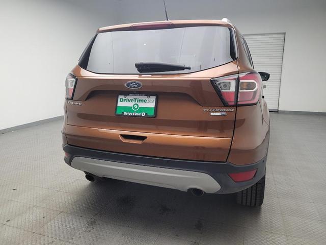 Photo of 2017 Red Ford Escape