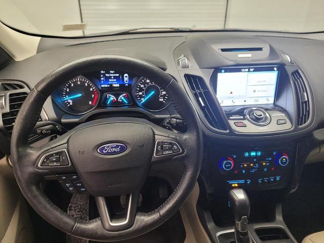 Photo of 2017 Red Ford Escape