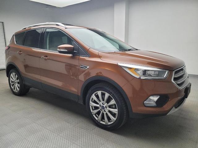 Photo of 2017 Red Ford Escape