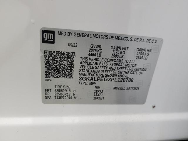 Photo of 2023 White GMC Terrain