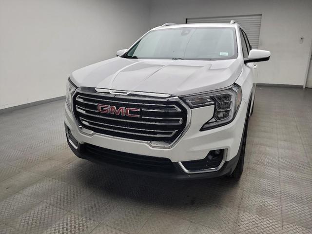 Photo of 2023 White GMC Terrain