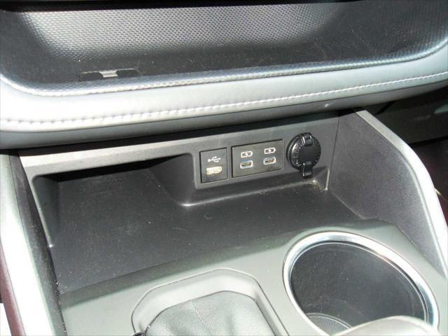 Photo of 2022 Midnight Black Toyota Highlander