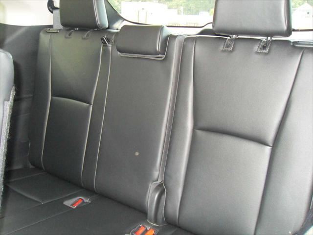 Photo of 2022 Midnight Black Toyota Highlander