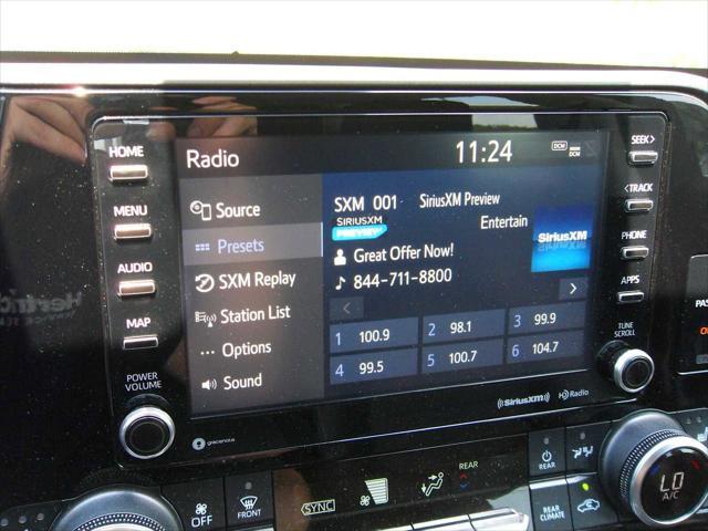 Photo of 2022 Midnight Black Toyota Highlander