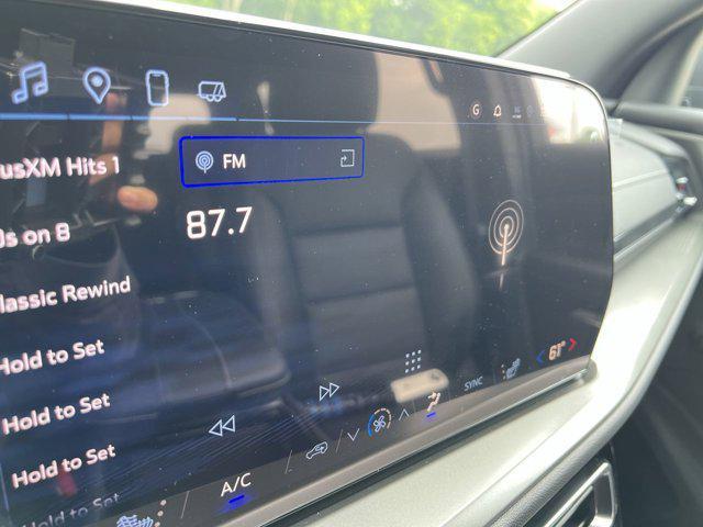 Photo of 2025 Lakeshore Blue Metallic Chevrolet Traverse