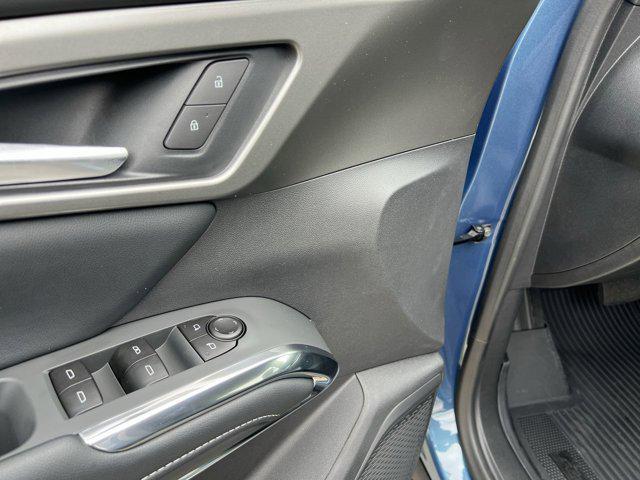 Photo of 2025 Lakeshore Blue Metallic Chevrolet Traverse