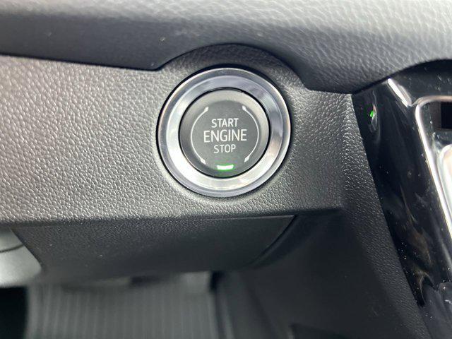 Photo of 2025 Lakeshore Blue Metallic Chevrolet Traverse