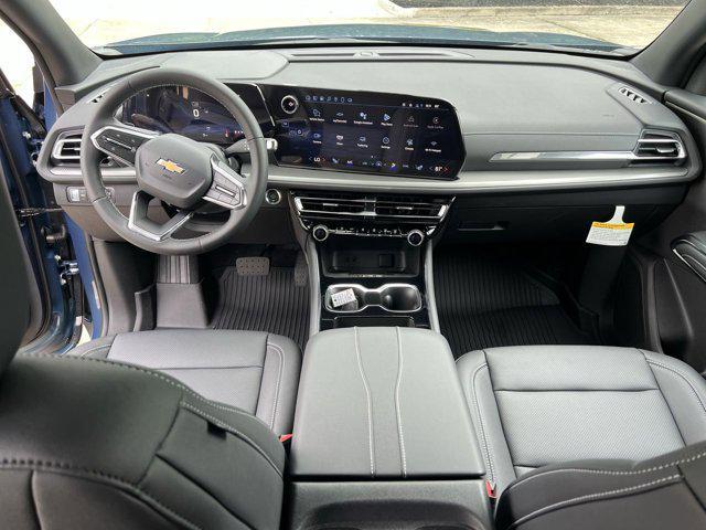 Photo of 2025 Lakeshore Blue Metallic Chevrolet Traverse