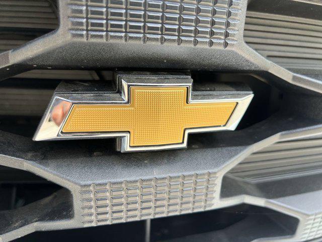 Photo of 2025 Summit White Chevrolet Silverado 1500