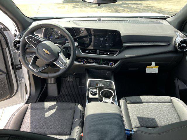 Photo of 2026 Summit White Chevrolet Equinox