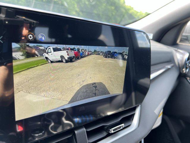 Photo of 2026 Summit White Chevrolet Equinox