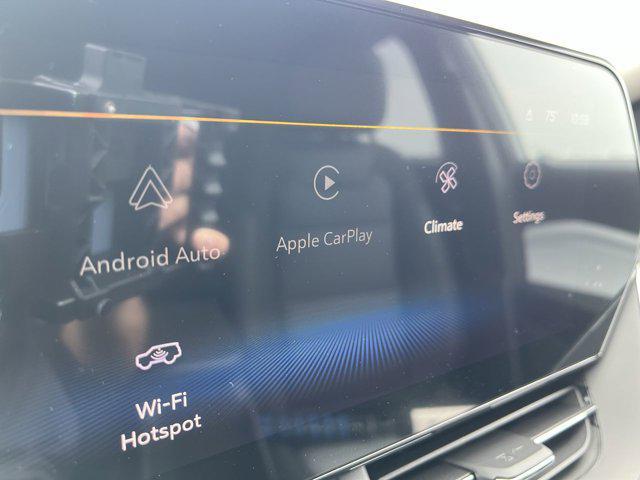 Photo of 2025 Summit White Chevrolet Trax