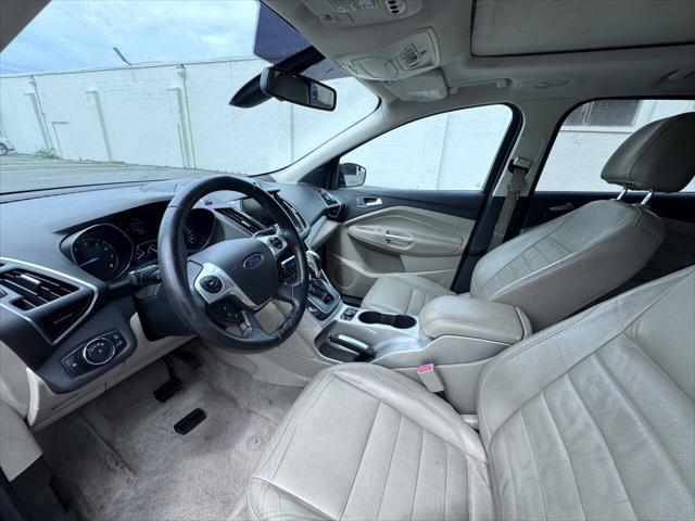 Photo of 2013 Ruby Red Tinted Clearcoat Ford Escape