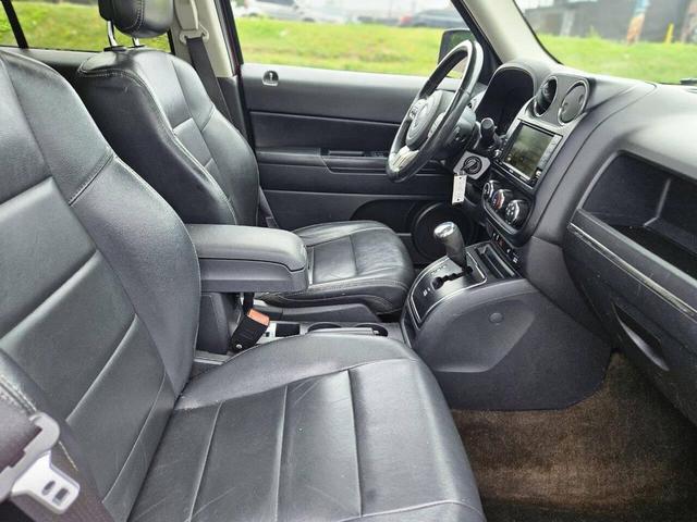 Photo of 2015 Maroon Jeep Patriot