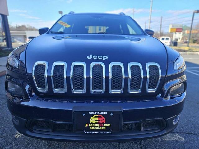 Photo of 2015 True Blue Pearlcoat Jeep Cherokee