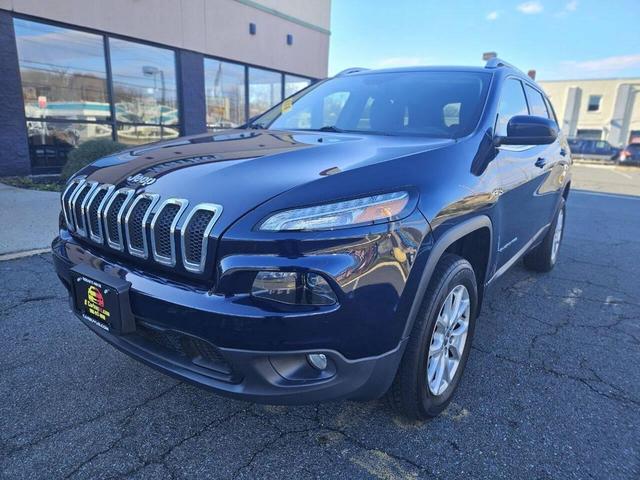 Photo of 2015 True Blue Pearlcoat Jeep Cherokee