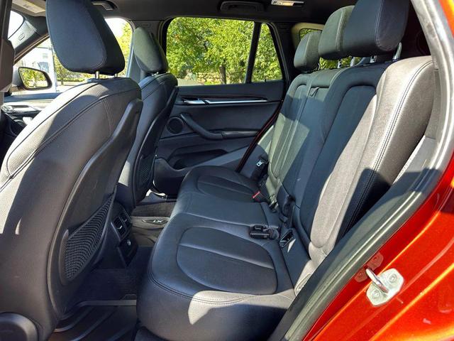Photo of 2018 Orange BMW X1