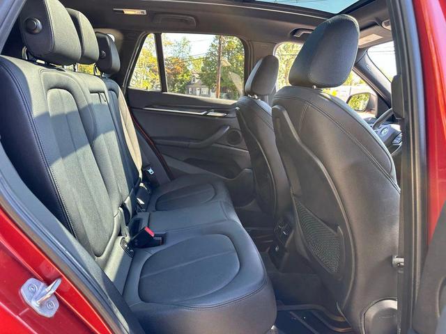 Photo of 2018 Orange BMW X1