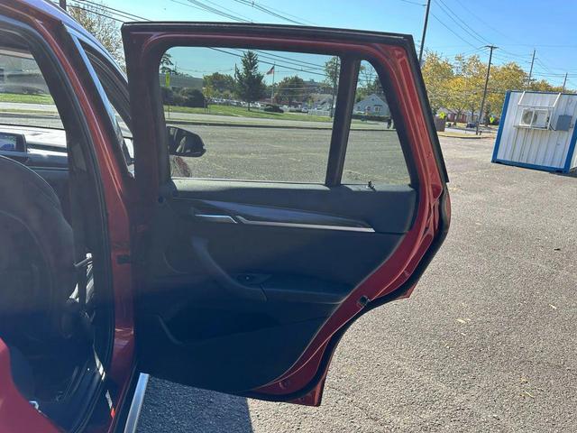 Photo of 2018 Orange BMW X1