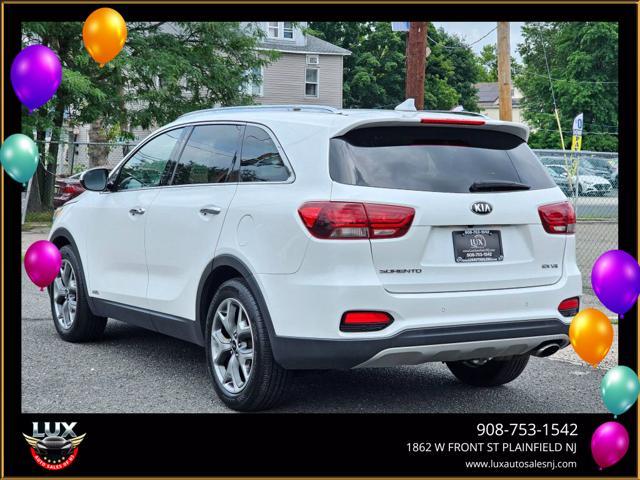 Photo of 2019 White Kia Sorento
