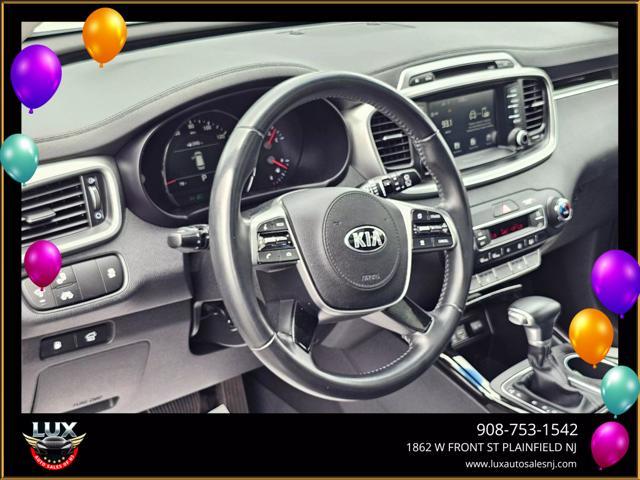Photo of 2019 White Kia Sorento