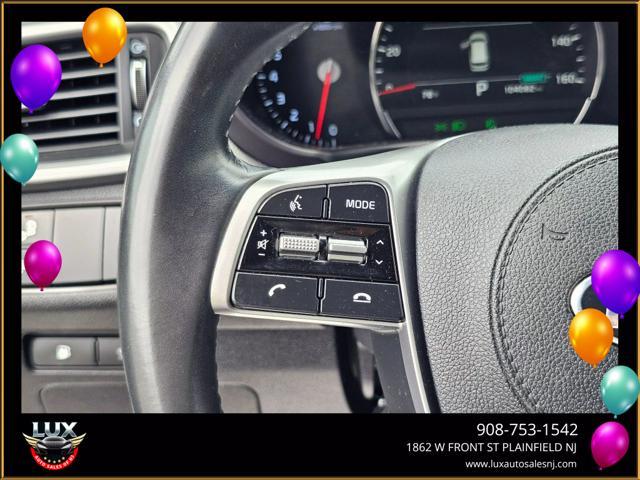 Photo of 2019 White Kia Sorento