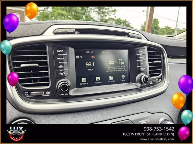 Photo of 2019 White Kia Sorento