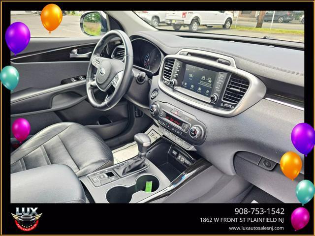 Photo of 2019 White Kia Sorento