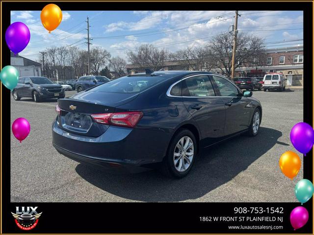 Photo of 2022 Blue Chevrolet Malibu