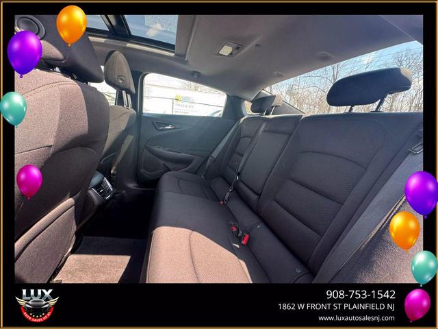 Photo of 2022 Blue Chevrolet Malibu