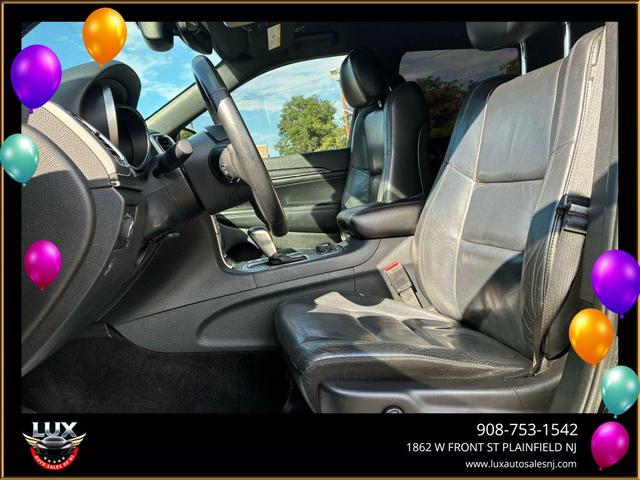 Photo of 2018 Diamond Black Crystal Pearlcoat Jeep Grand Cherokee