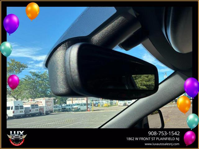 Photo of 2018 Diamond Black Crystal Pearlcoat Jeep Grand Cherokee