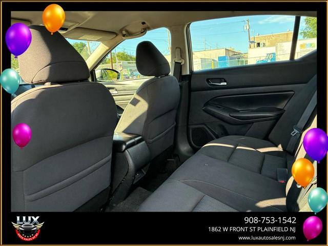 Photo of 2019 Gray Nissan Altima