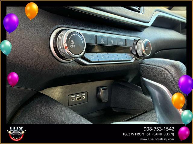 Photo of 2019 Gray Nissan Altima