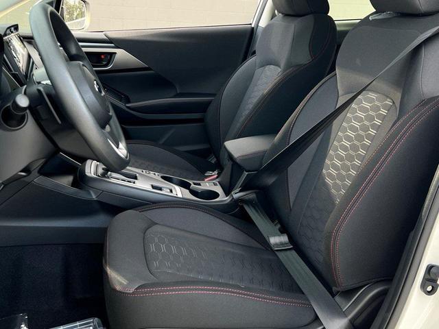 Photo of 2025 White Pearl Subaru Impreza