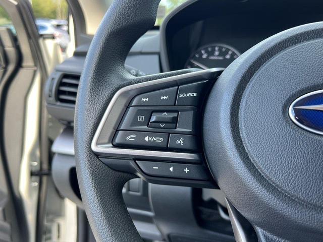 Photo of 2025 White Pearl Subaru Impreza