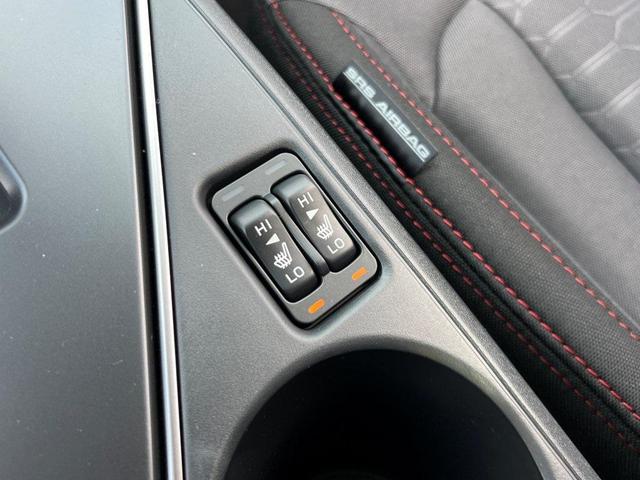 Photo of 2025 White Pearl Subaru Impreza