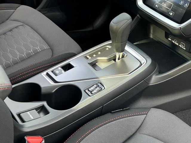 Photo of 2025 White Pearl Subaru Impreza