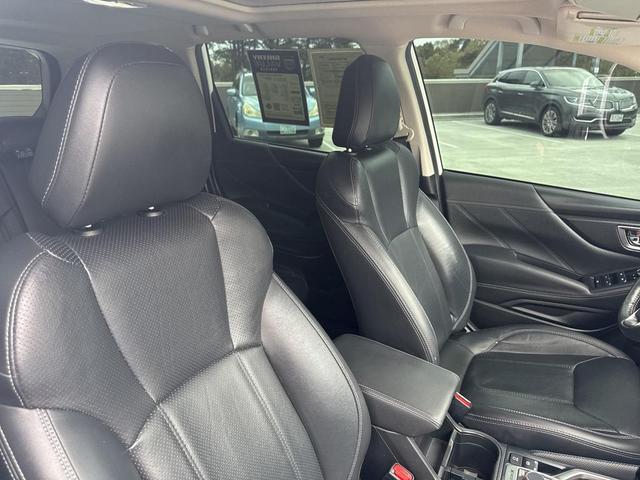 Photo of 2020 Crystal White Pearl Subaru Forester