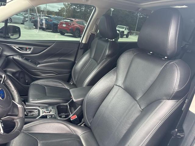 Photo of 2020 Crystal White Pearl Subaru Forester