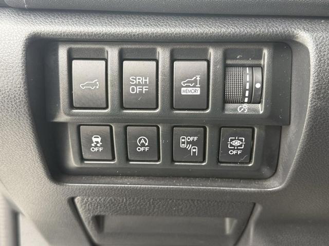 Photo of 2020 Crystal White Pearl Subaru Forester