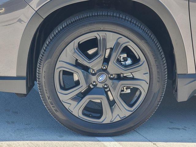 Photo of 2024 Magnetite Gray Metallic Subaru Ascent