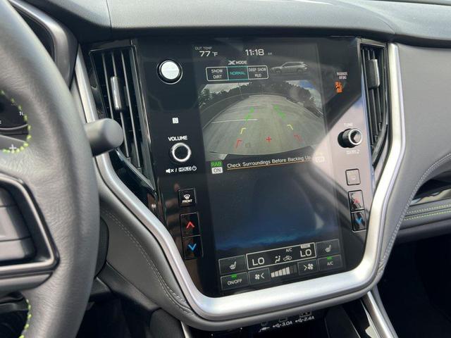 Photo of 2025 White Pearl Subaru Outback