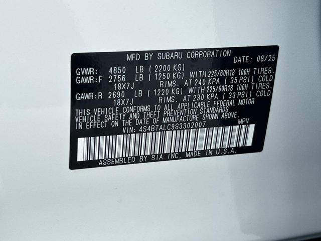 Photo of 2025 White Pearl Subaru Outback