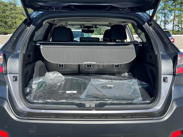 Photo of 2025 Magnetite Gray Metallic Subaru Outback