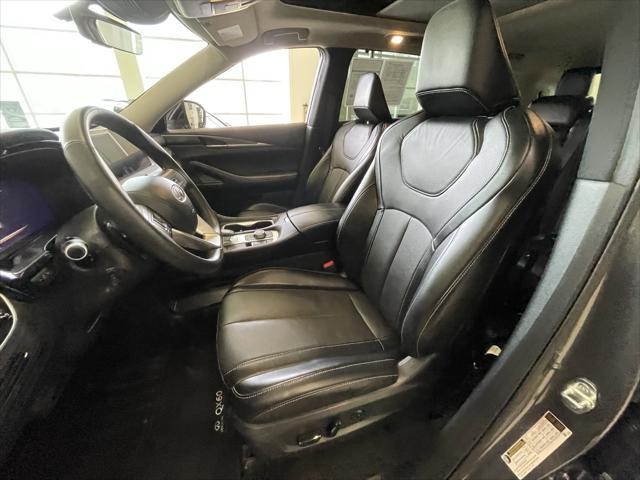 Photo of 2023 Graphite Shadow/Black Obsidian INFINITI QX60