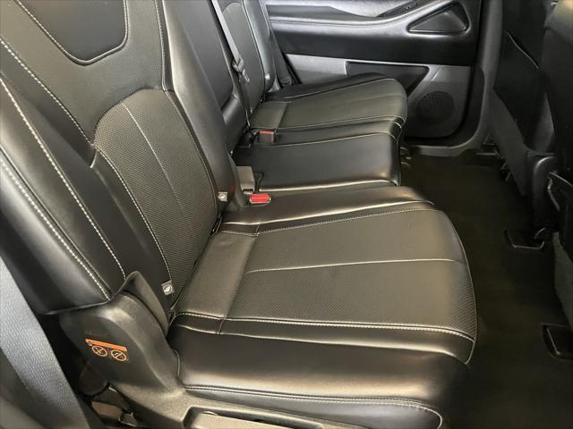 Photo of 2023 Graphite Shadow/Black Obsidian INFINITI QX60