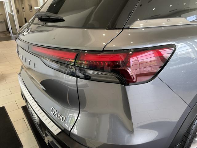 Photo of 2023 Graphite Shadow/Black Obsidian INFINITI QX60