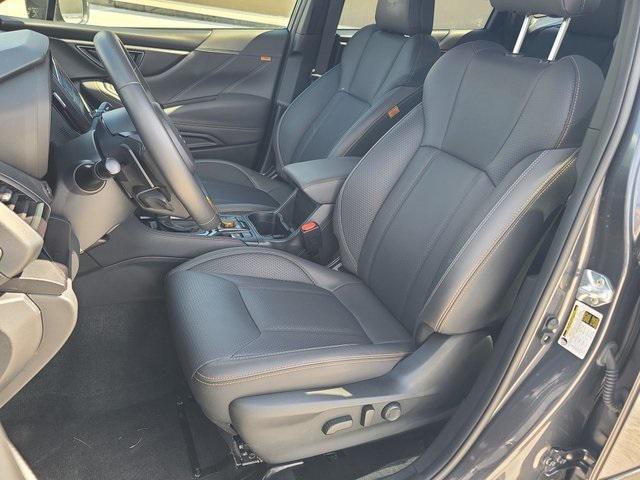 Photo of 2024 Magnetite Gray Metallic Subaru Forester