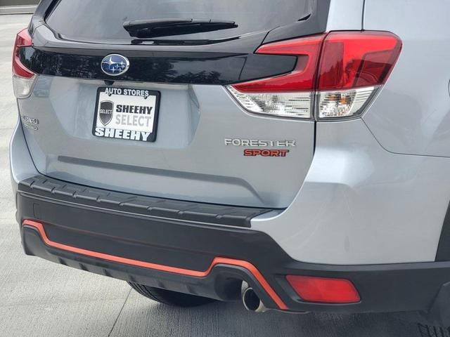 Photo of 2023 Ice Silver Subaru Forester
